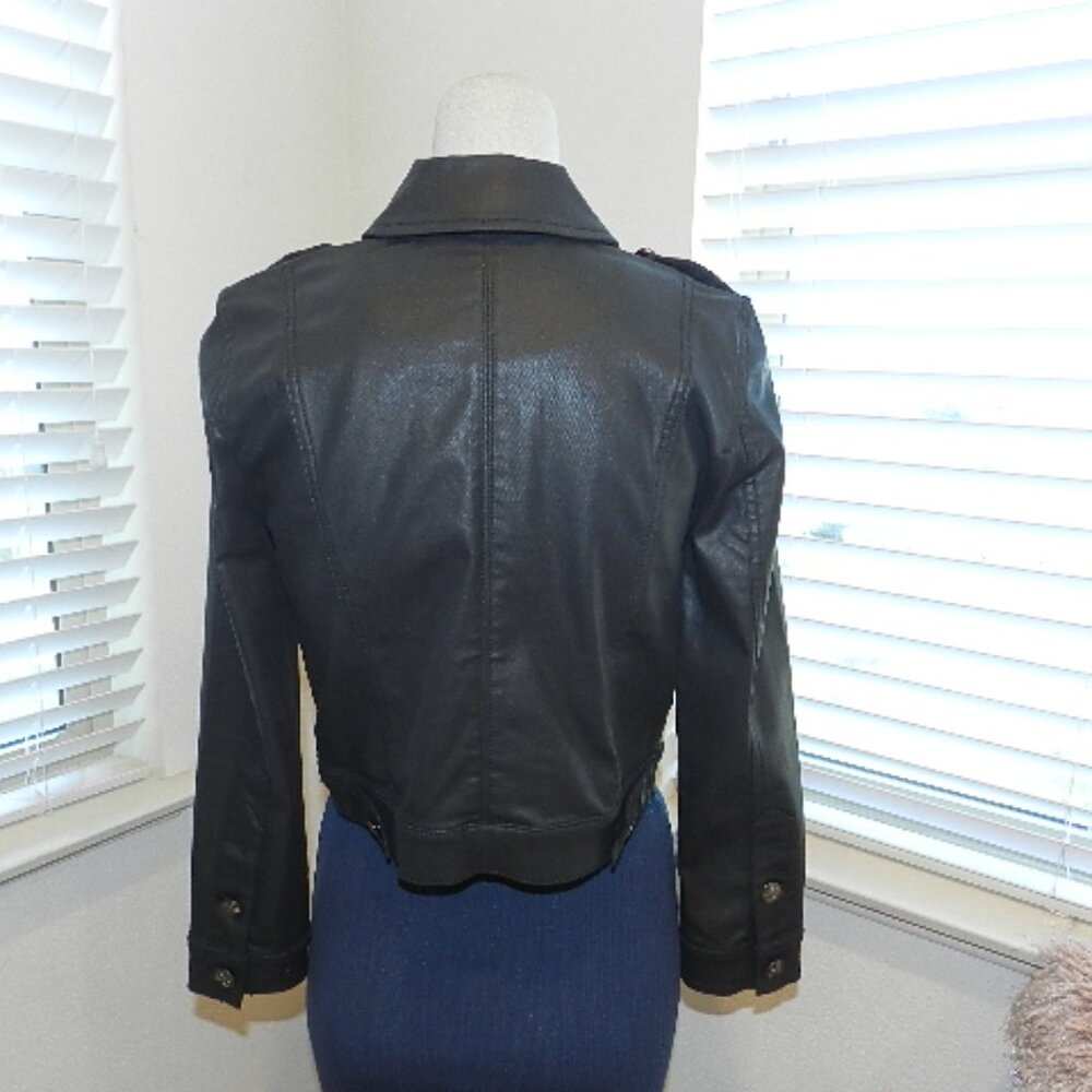 White House Black Market Black Coated Denim Cropped Pocket Jacket Size 4P - Picture 7 of 16